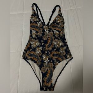H&M V-neck Swimsuit Pattern One-Piece